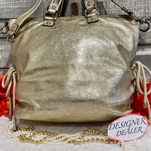 Authentic COACH POPPY Gold Star Shoulder Tote 16050 - Picture 5 of 12